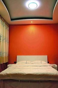 Yiguangnian Fashion Hotel 펑황 외부 사진