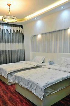 Yiguangnian Fashion Hotel 펑황 외부 사진